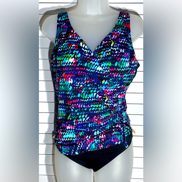 Super cute, St. John's Bay Multicolor Swimsuits Women Size 14 - Picture 1 of 8